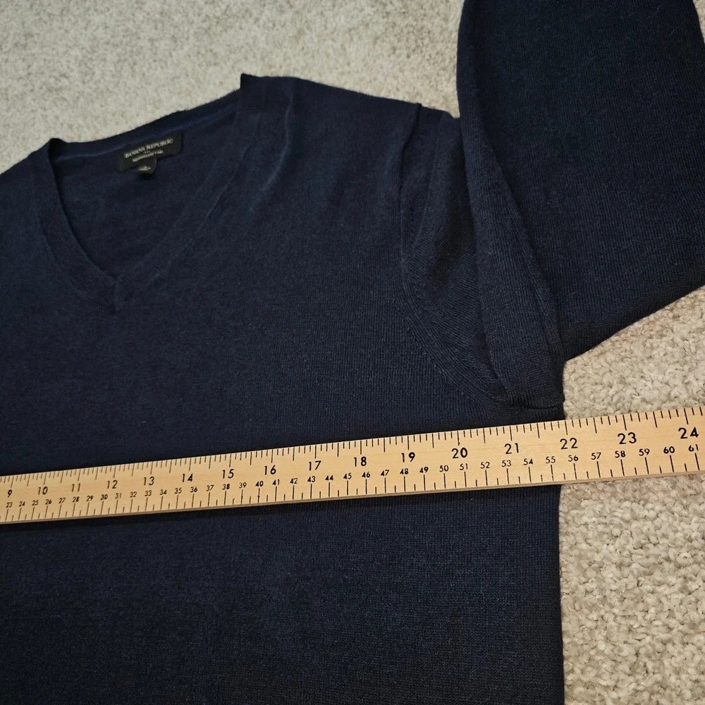 Banana Republic Men Sweater V Neck Long Sleeve Premium Luxe Large Cashmere Blend